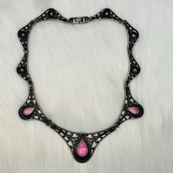 Gothic Victoria Style Statement Collar Necklace - Picture 7 of 8